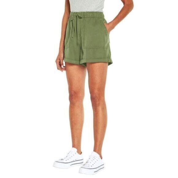 NWT - GAP Plus Size Lyocell Drawstring Pull On Elastic Waist Shorts - Size XXL - Picture 1 of 7